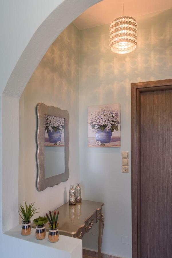 Spyros Apartments With Pool คาลามากิ ภายนอก รูปภาพ