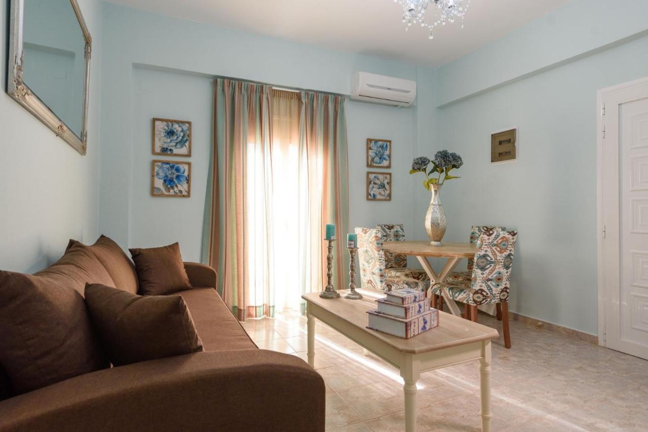 Spyros Apartments With Pool คาลามากิ ภายนอก รูปภาพ