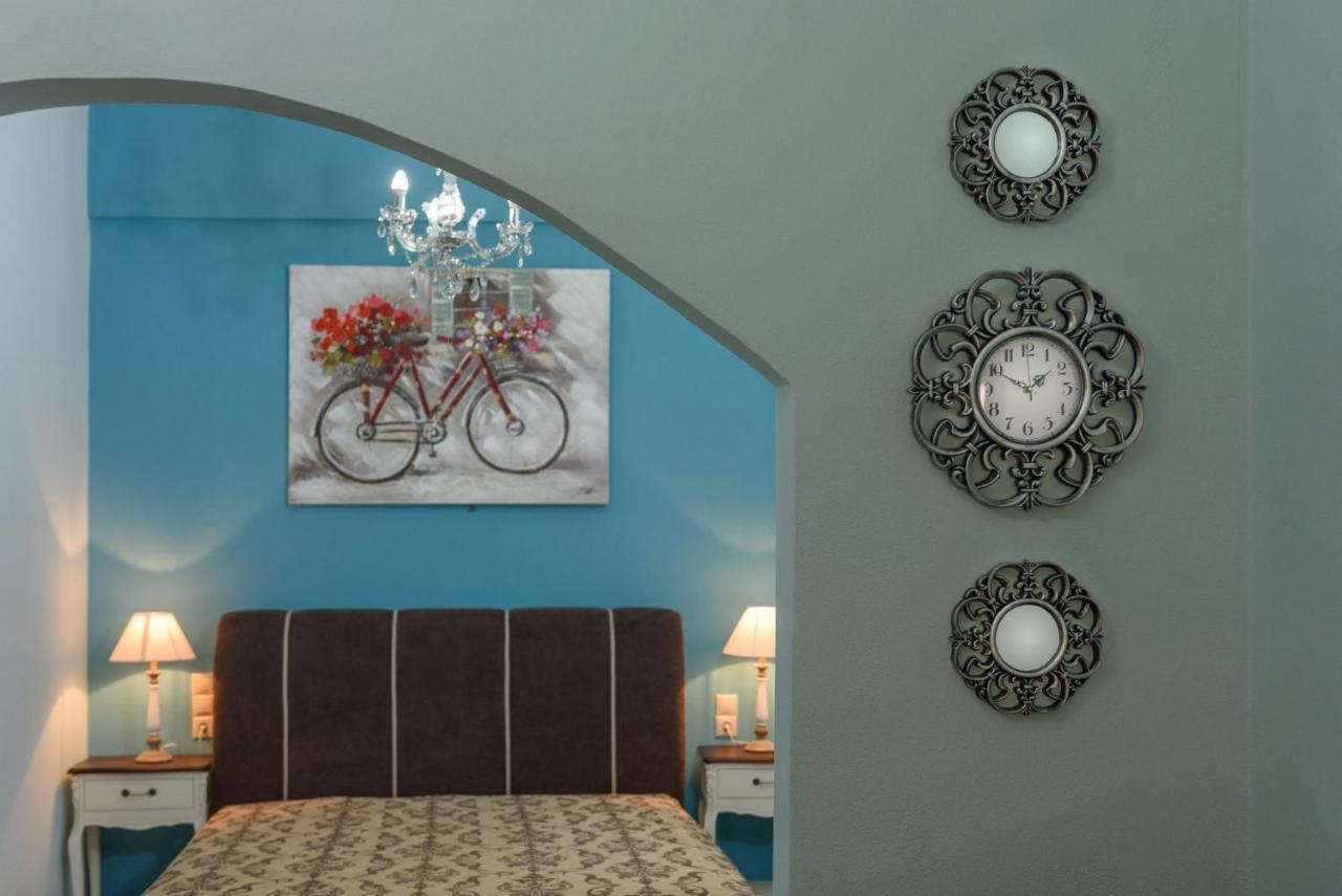 Spyros Apartments With Pool คาลามากิ ภายนอก รูปภาพ